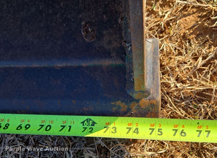 image for item ET1167 2001 John Deere 6405 tractor