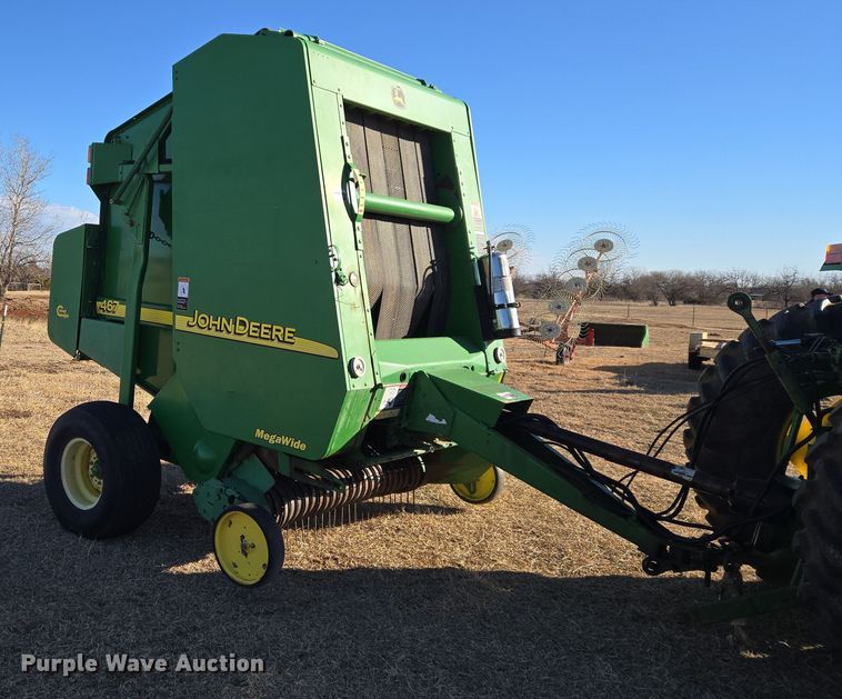 image for item ET1168 John Deere 467 round baler