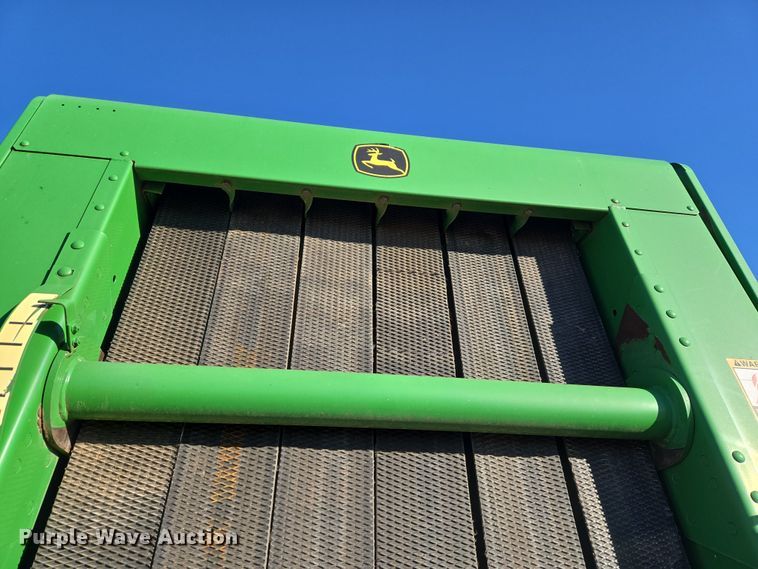 image for item ET1168 John Deere 467 round baler