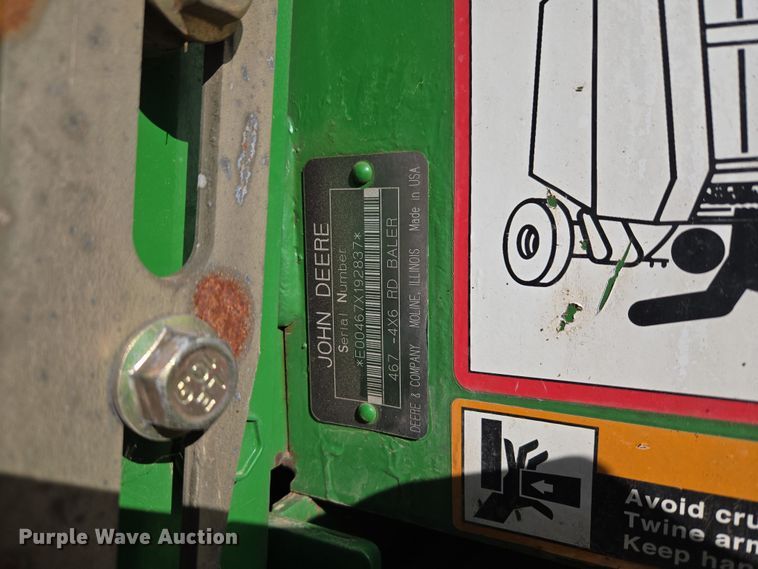 image for item ET1168 John Deere 467 round baler
