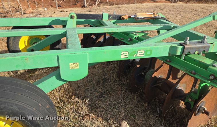 image for item ET1169 John Deere 2420 