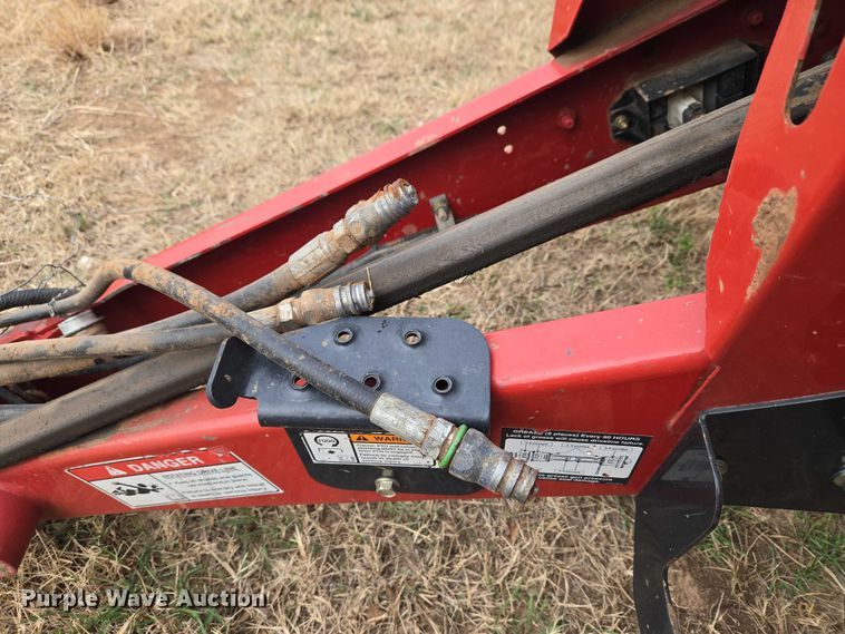 image for item ET1177 New Holland BR7090 round baler