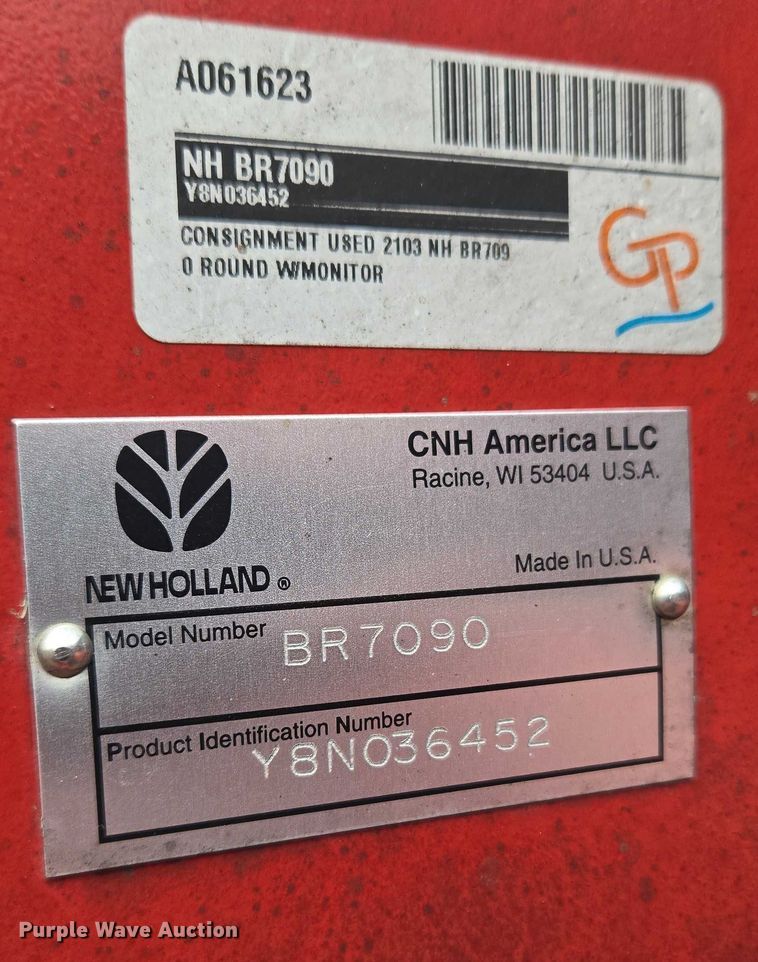 image for item ET1177 New Holland BR7090 round baler