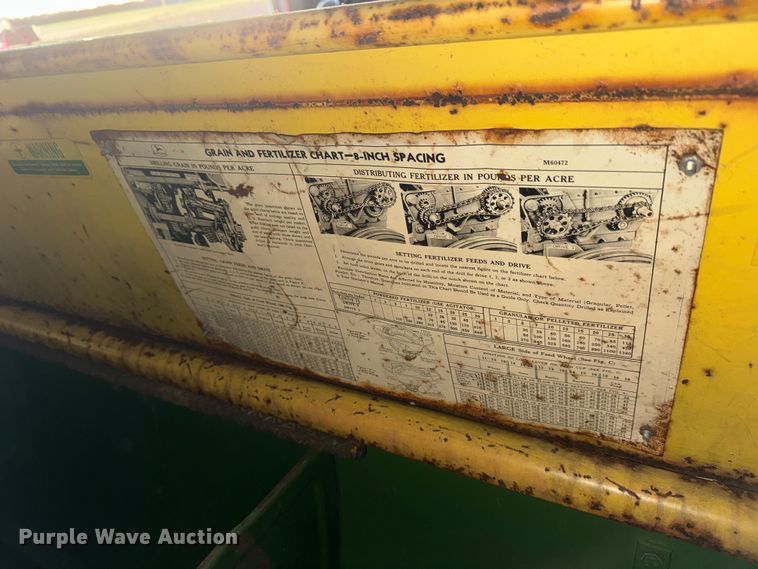 image for item ET4346 John Deere DF 168B  grain drill