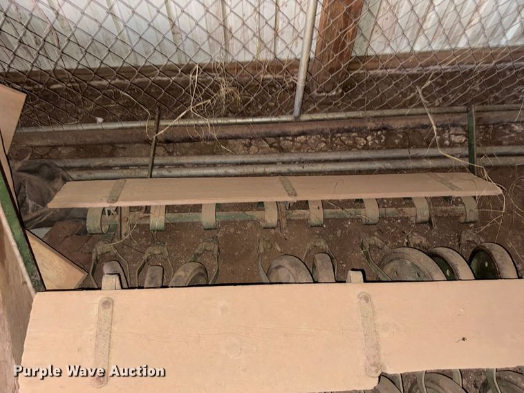 image for item ET4346 John Deere DF 168B  grain drill