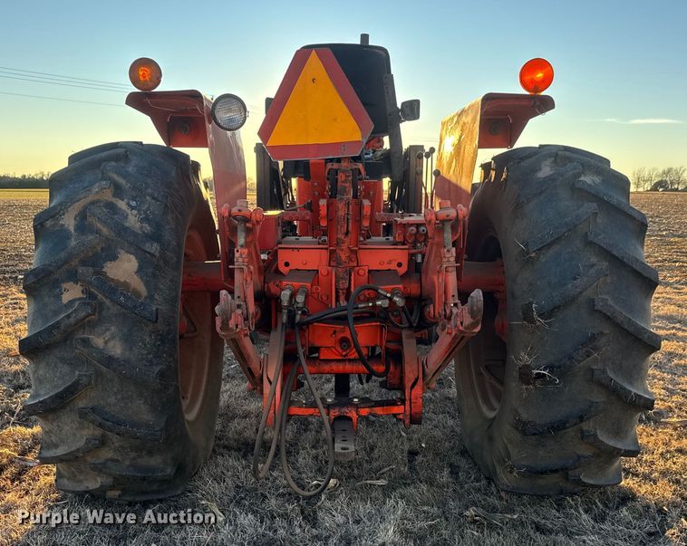 image for item ET4350 1975 Allis-Chalmers 185 tractor