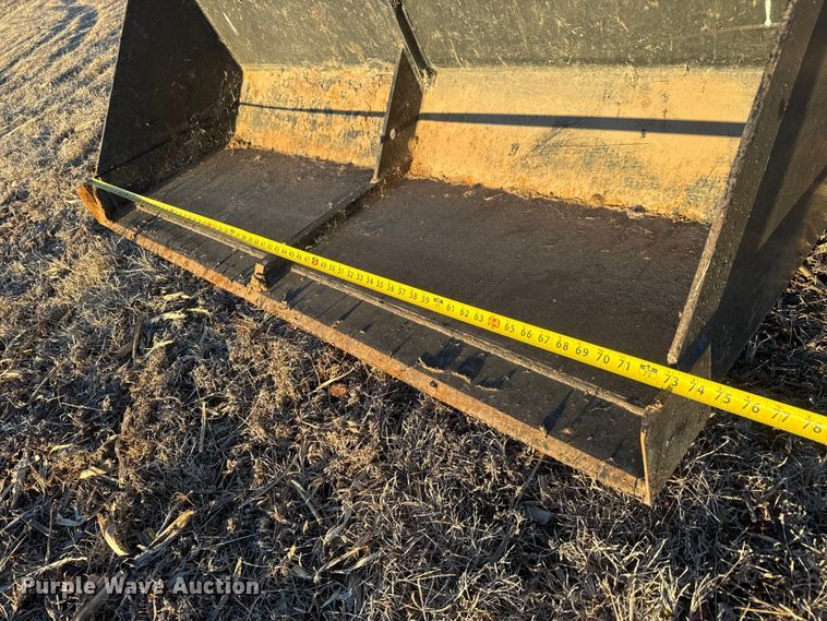 image for item ET4350 1975 Allis-Chalmers 185 tractor