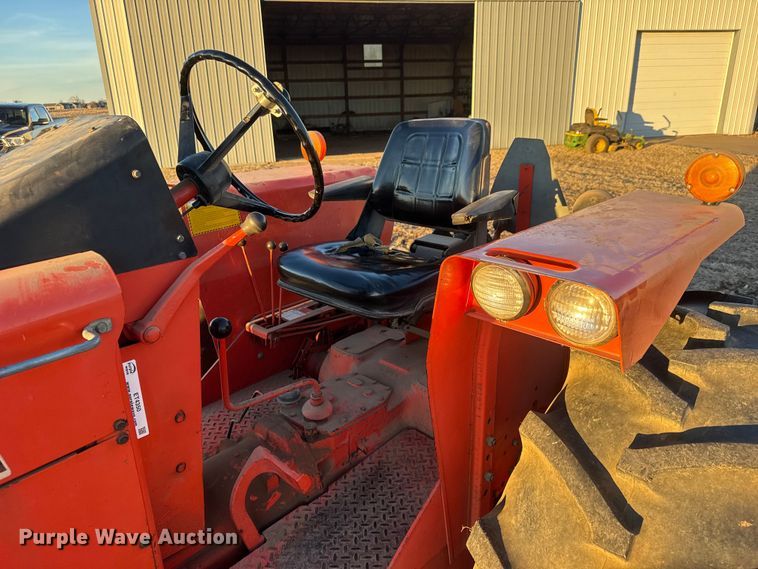 image for item ET4350 1975 Allis-Chalmers 185 tractor