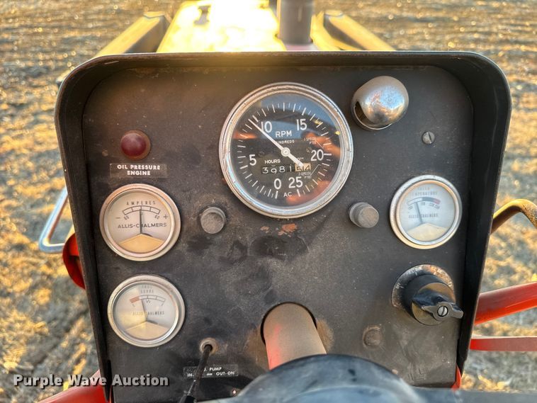 image for item ET4350 1975 Allis-Chalmers 185 tractor