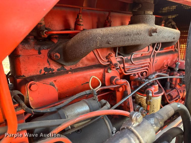 image for item ET4350 1975 Allis-Chalmers 185 tractor