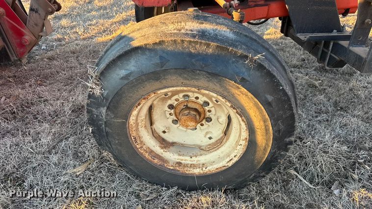 image for item ET4350 1975 Allis-Chalmers 185 tractor