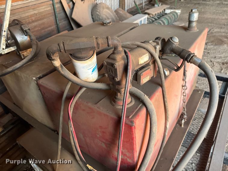 image for item ET4351 2016 Carry-On 4x6T fuel trailer