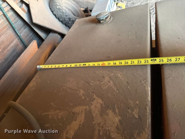 image for item ET4351 2016 Carry-On 4x6T fuel trailer