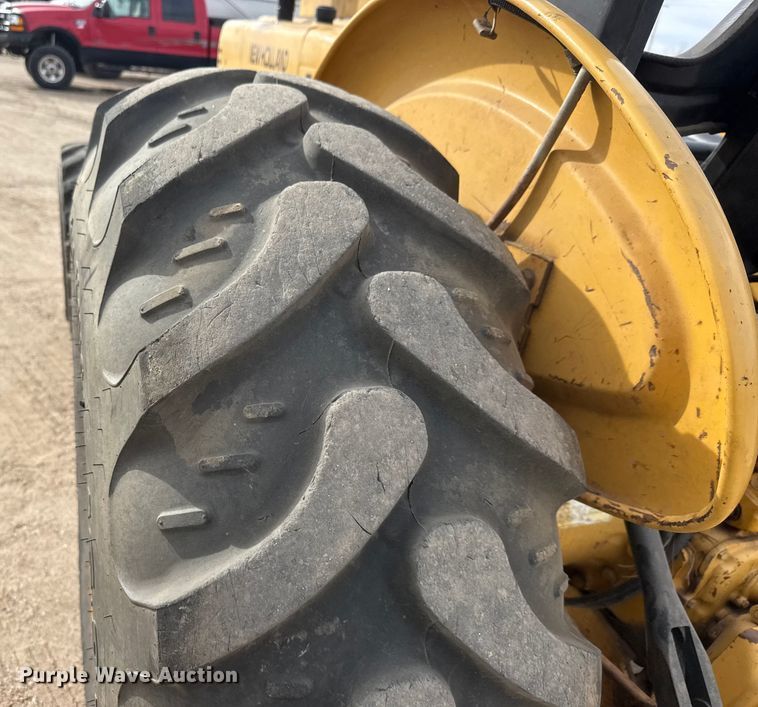 image for item ET4356 1999 New Holland 545D tractor
