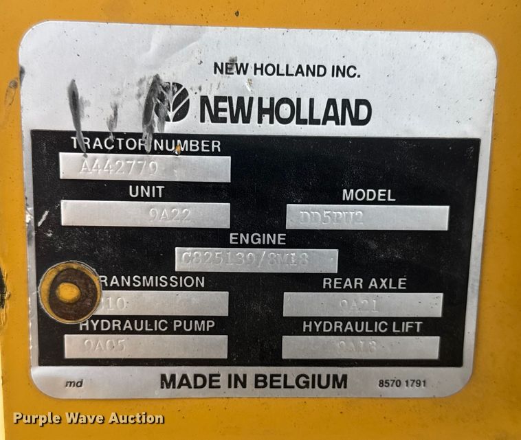 image for item ET4356 1999 New Holland 545D tractor