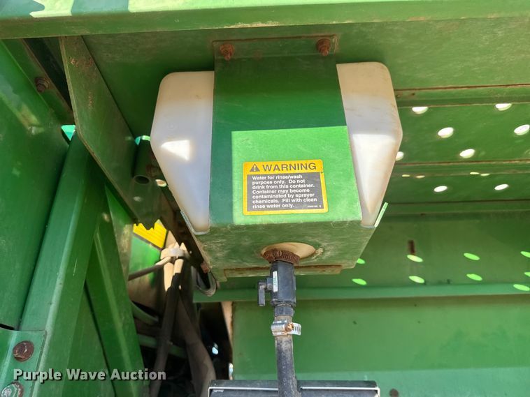 image for item ET4381 2009 John Deere 4730 sprayer