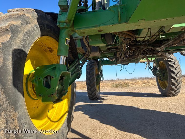 image for item ET4381 2009 John Deere 4730 sprayer