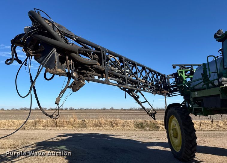 image for item ET4381 2009 John Deere 4730 sprayer