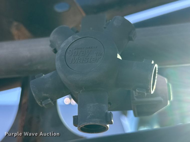 image for item ET4381 2009 John Deere 4730 sprayer