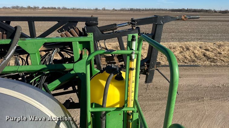 image for item ET4381 2009 John Deere 4730 sprayer