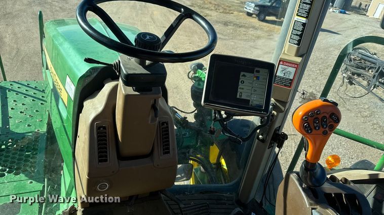 image for item ET4381 2009 John Deere 4730 sprayer