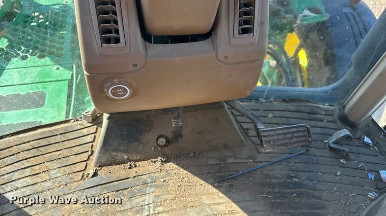 image for item ET4381 2009 John Deere 4730 sprayer