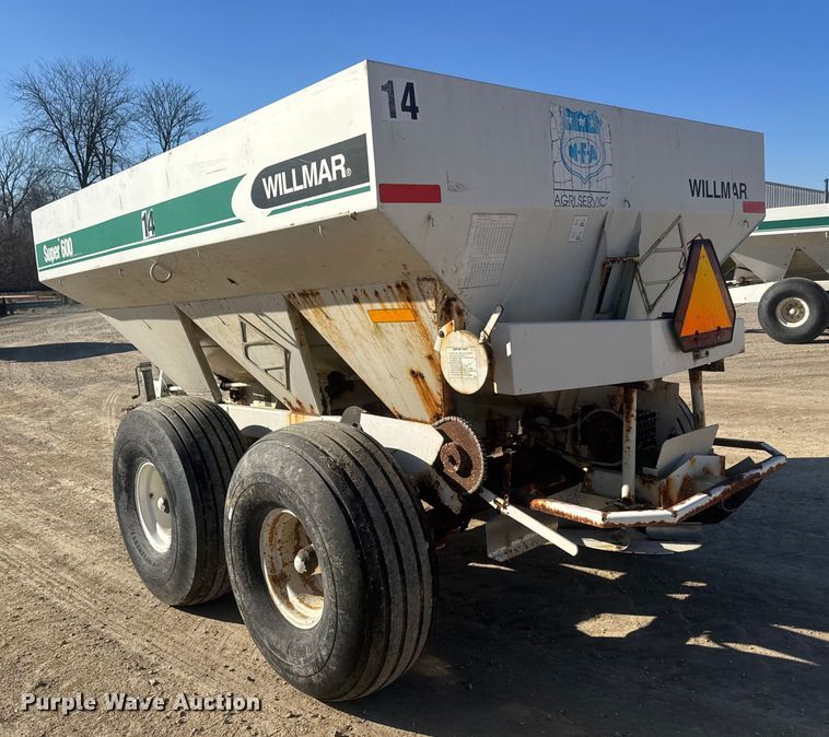 image for item ET4411 Willmar Super 600 spreader