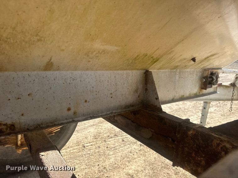 image for item ET4411 Willmar Super 600 spreader