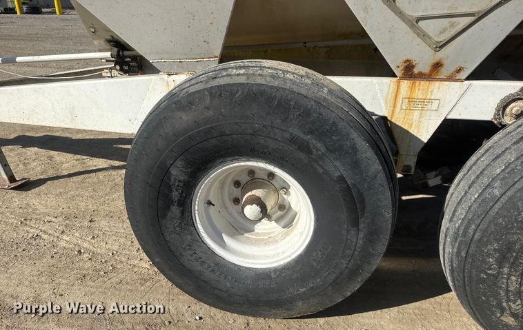 image for item ET4411 Willmar Super 600 spreader