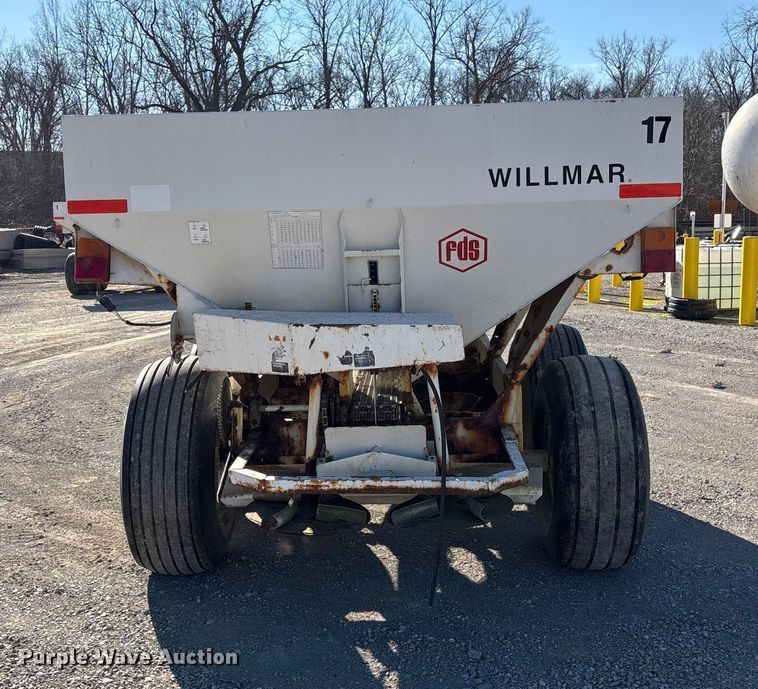 image for item ET4414 Willmar Super 600 spreader