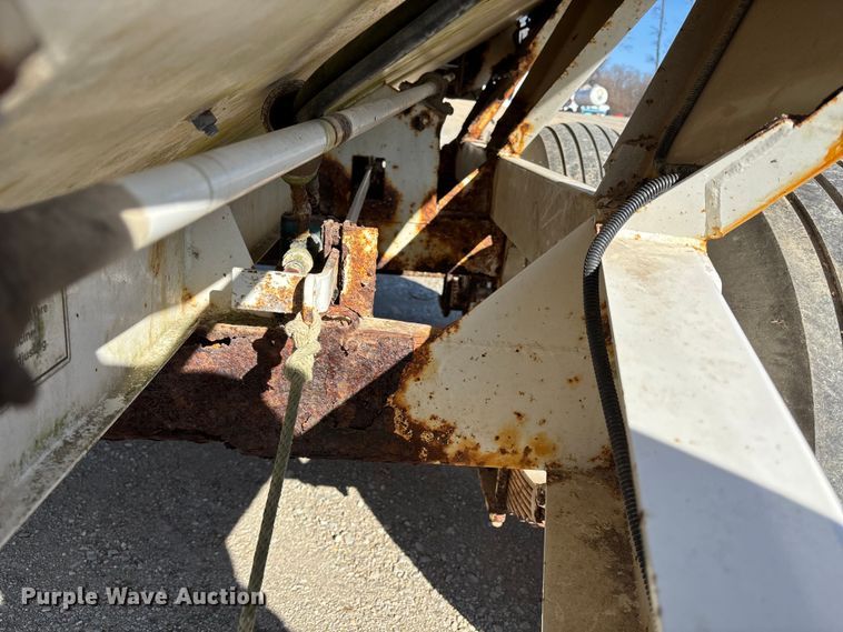 image for item ET4414 Willmar Super 600 spreader