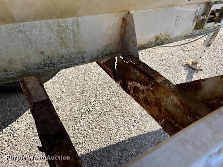 image for item ET4414 Willmar Super 600 spreader