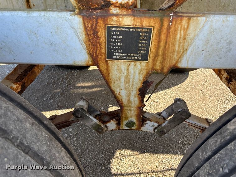 image for item ET4414 Willmar Super 600 spreader