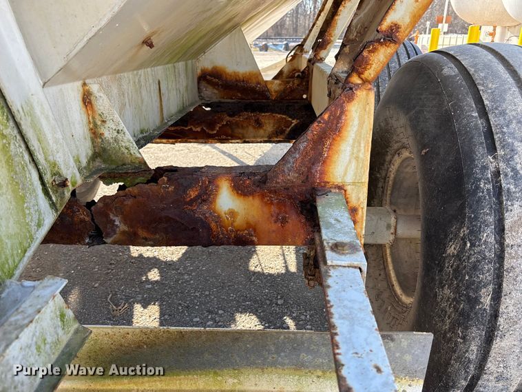 image for item ET4414 Willmar Super 600 spreader