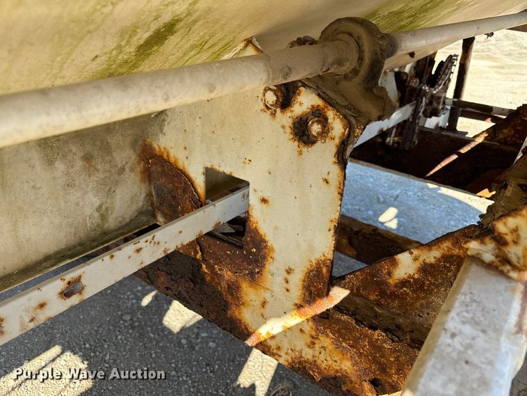 image for item ET4414 Willmar Super 600 spreader