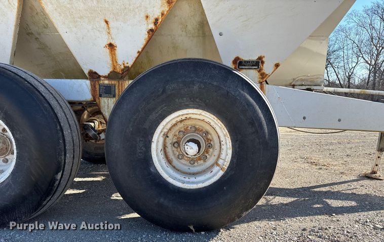 image for item ET4414 Willmar Super 600 spreader