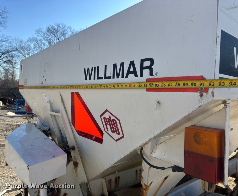 image for item ET4415 Willmar Super 600 spreader