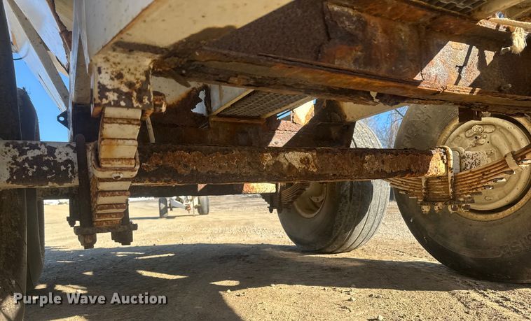 image for item ET4415 Willmar Super 600 spreader