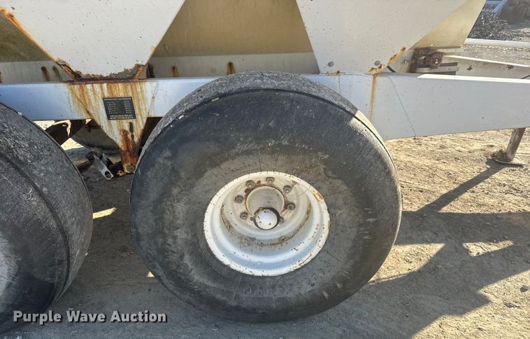 image for item ET4415 Willmar Super 600 spreader