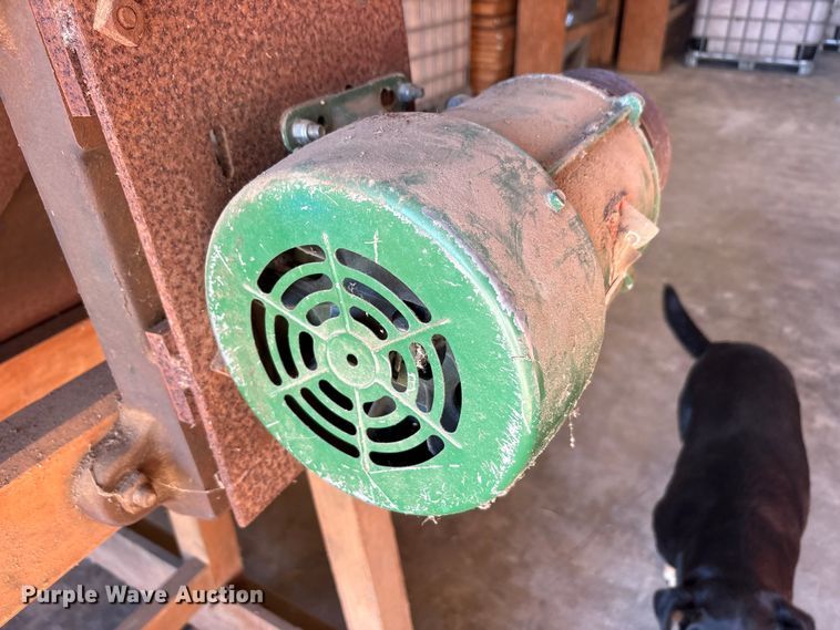 image for item EU0199 Clipper Cleaners seed cleaner