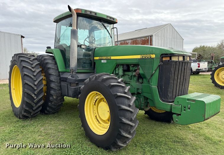 image for item EU7161 1995 John Deere 8200 MFWD tractor