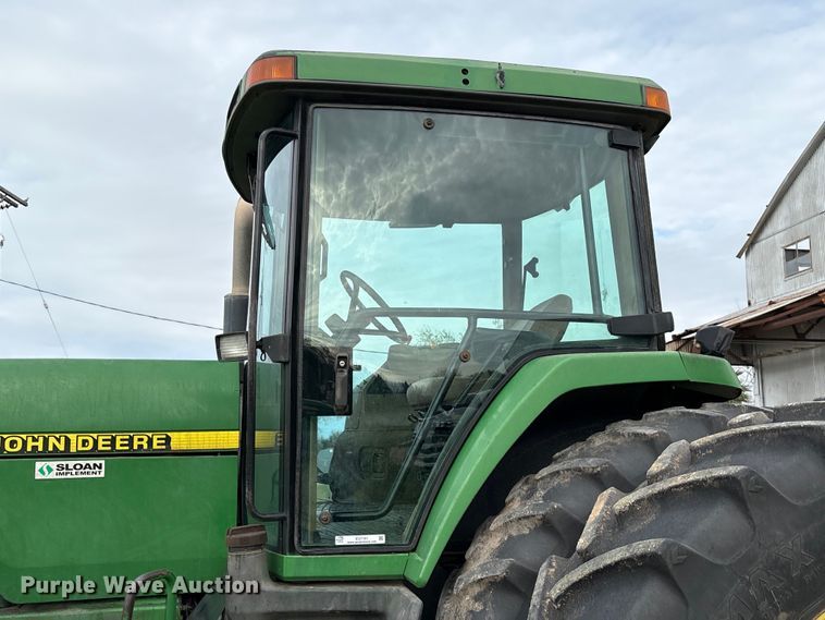 image for item EU7161 1995 John Deere 8200 MFWD tractor