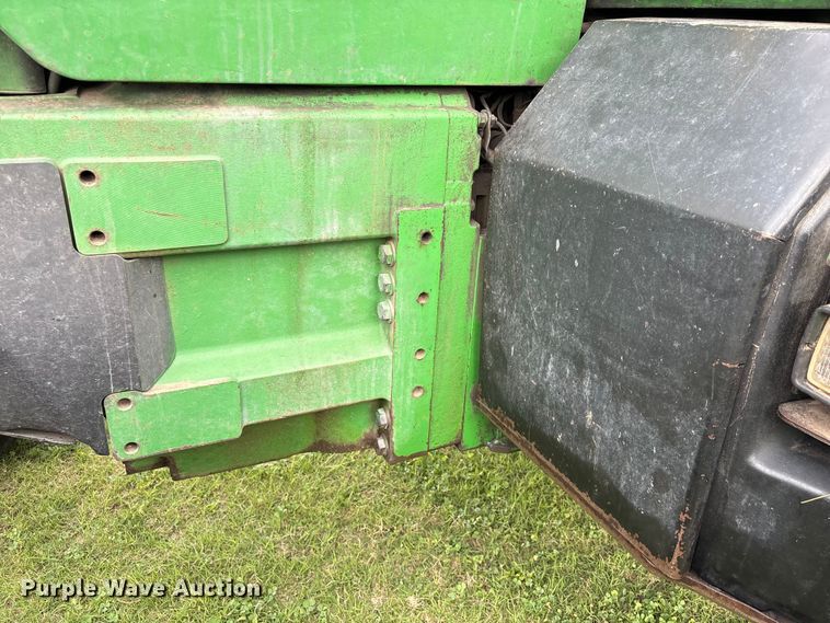 image for item EU7161 1995 John Deere 8200 MFWD tractor