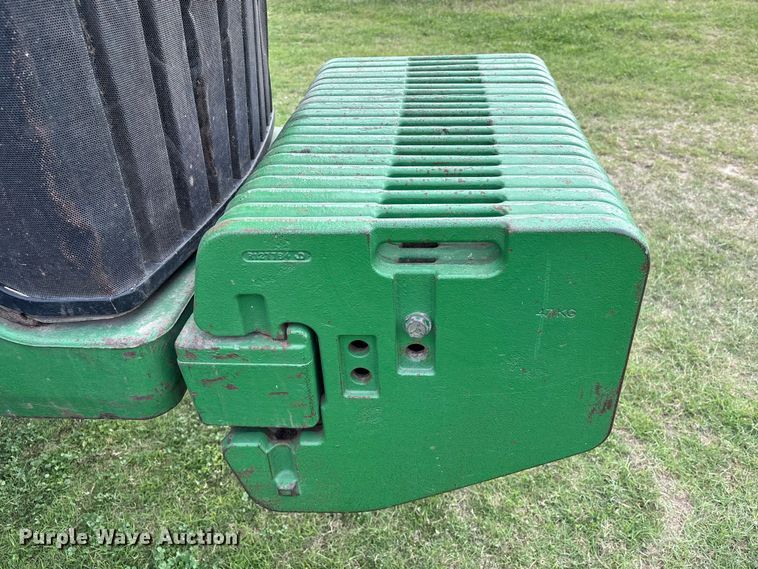 image for item EU7161 1995 John Deere 8200 MFWD tractor