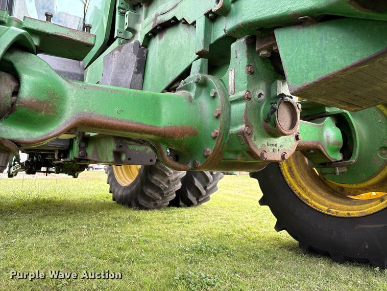 image for item EU7161 1995 John Deere 8200 MFWD tractor