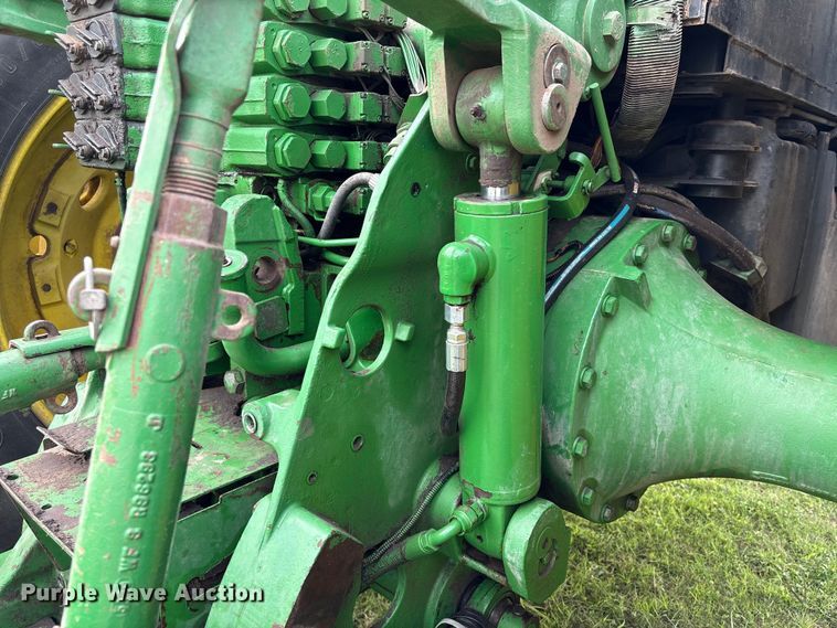 image for item EU7161 1995 John Deere 8200 MFWD tractor