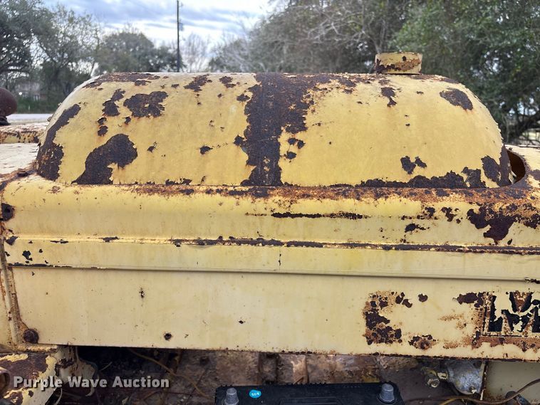 image for item EU7330 Minneapolis-Moline G705 tractor