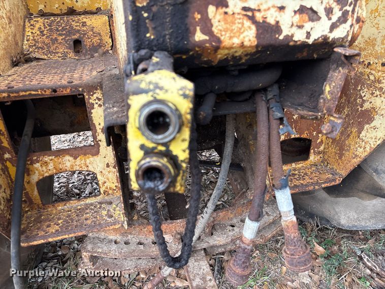 image for item EU7330 Minneapolis-Moline G705 tractor