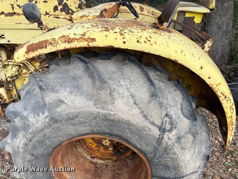 image for item EU7330 Minneapolis-Moline G705 tractor