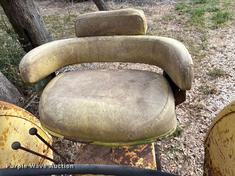 image for item EU7330 Minneapolis-Moline G705 tractor